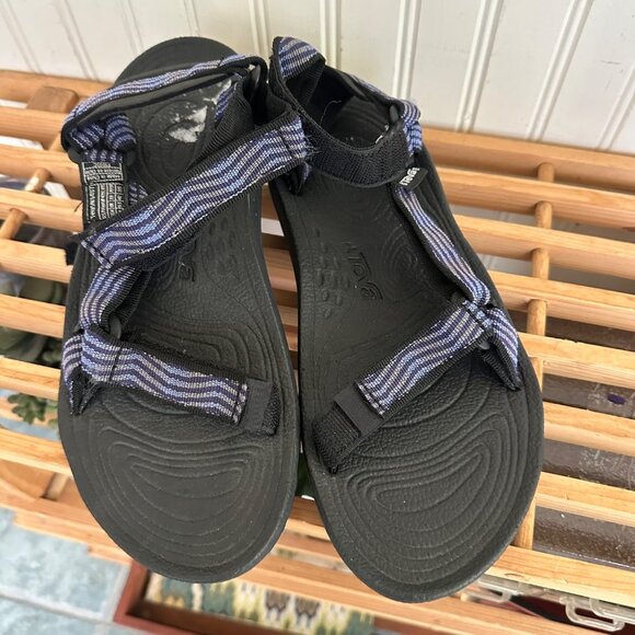 Teva Strappy Hiking Sandals With Textured Sole Black & Blue Size 7 EU 38 - Picture 1 of 4